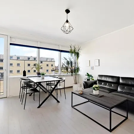 Private Renovated Apartment
